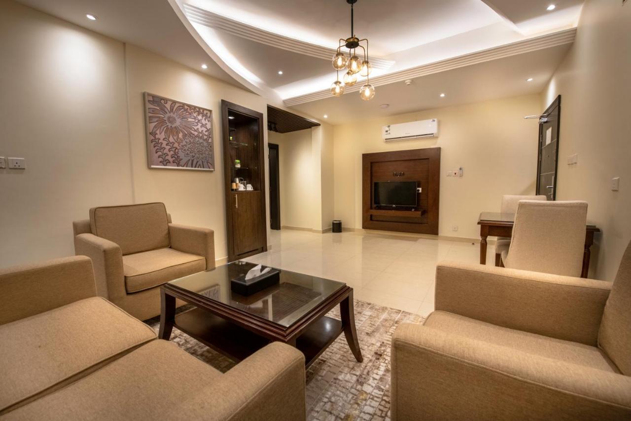 Golden Rose Hotel Jizan Luaran gambar