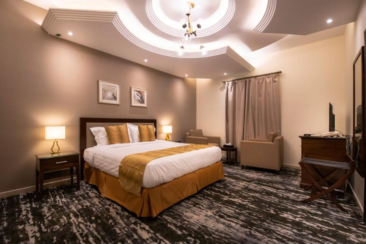 Golden Rose Hotel Jizan Luaran gambar